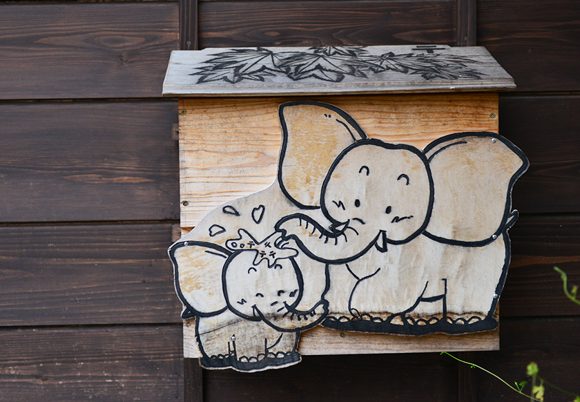 郵便受け:施主様がイラスト集から選びました