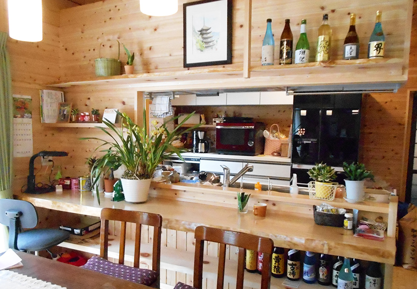 キッチンカウンター:パソコンコーナー兼用