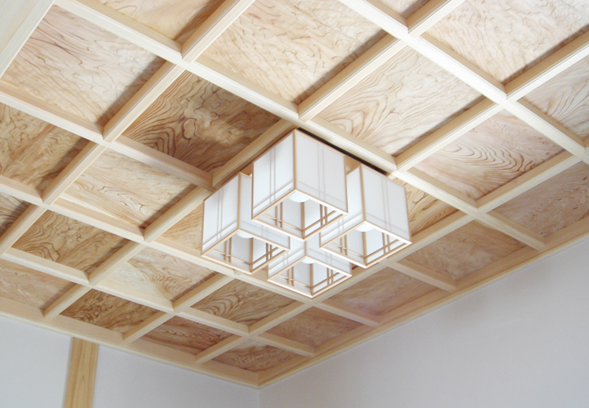 格天井:手間はかかりますが、表情があります