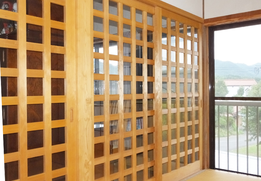 格子戸:建具屋さん泣かせの作です